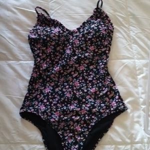 SO one piece swimsuit large